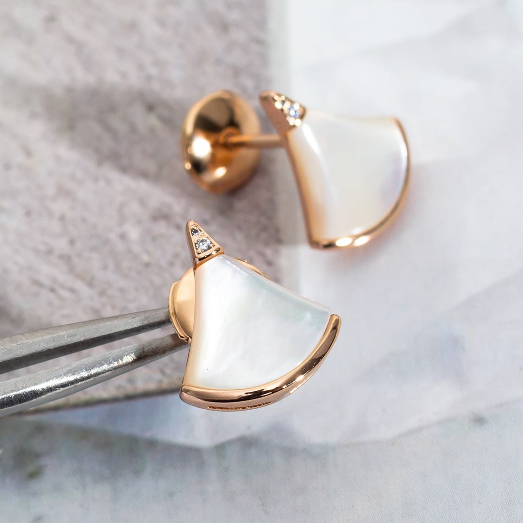 [ECHO ]DIVAS DREAM EARRINGS PINK GOLD