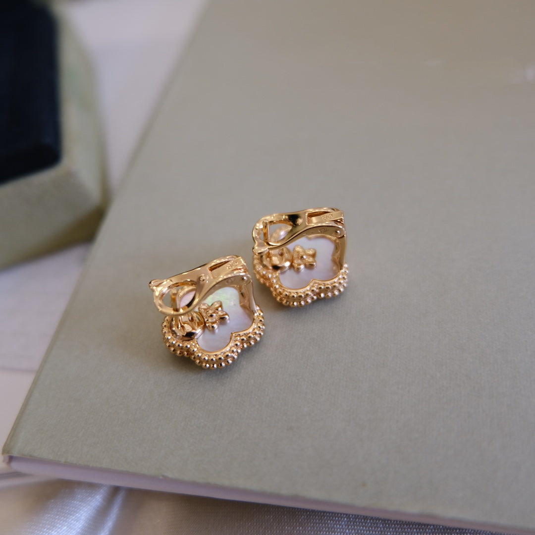 [ECHO ]LUCKY PINK GOLD WHITE MOP EARRINGS