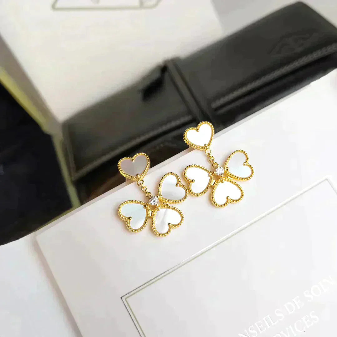 [ECHO ]CLOVER SWEET WHITE MOP EARRINGS