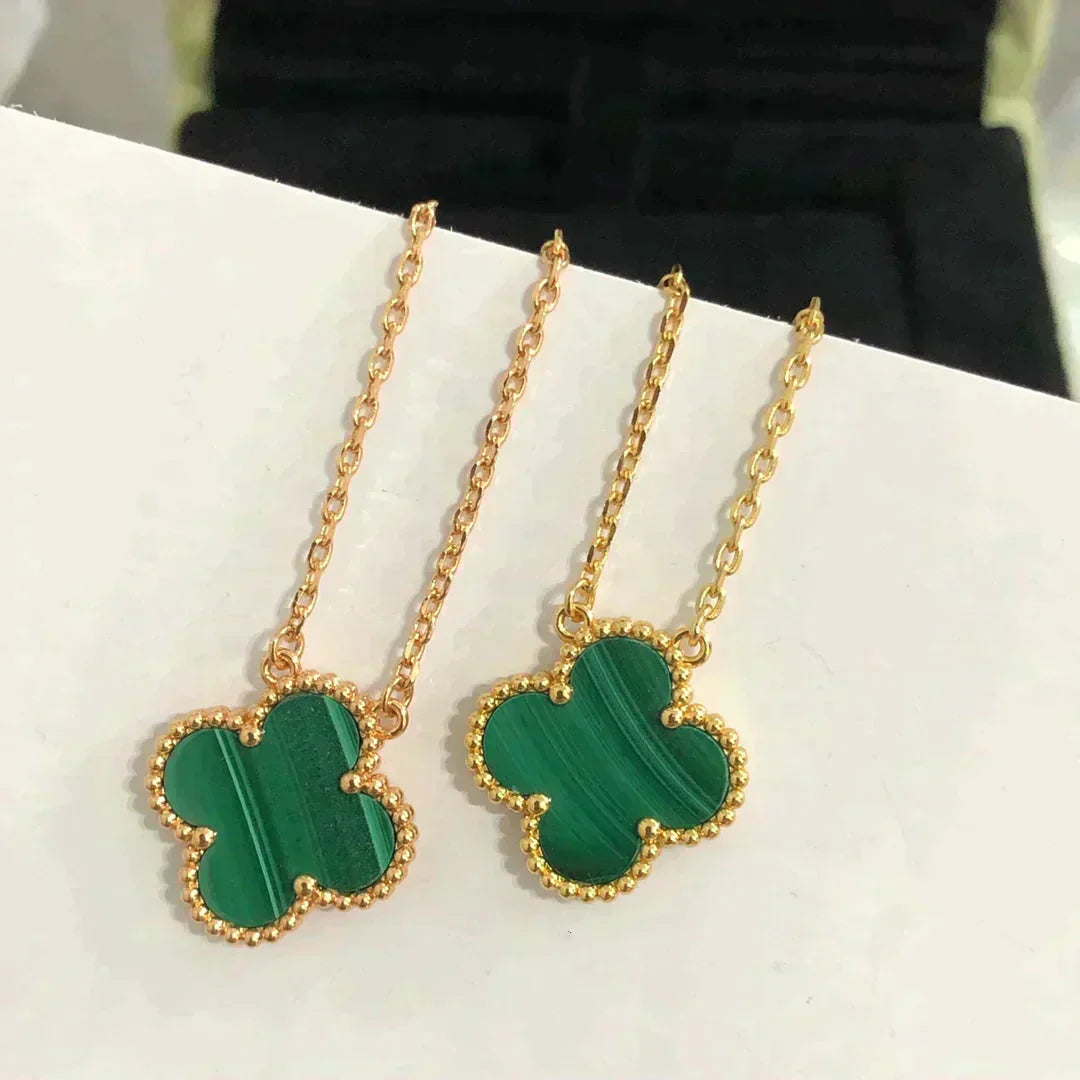 [ECHO ]CLOVER 15MM MALACHITE SINGLE FLOWER  NECKLACE