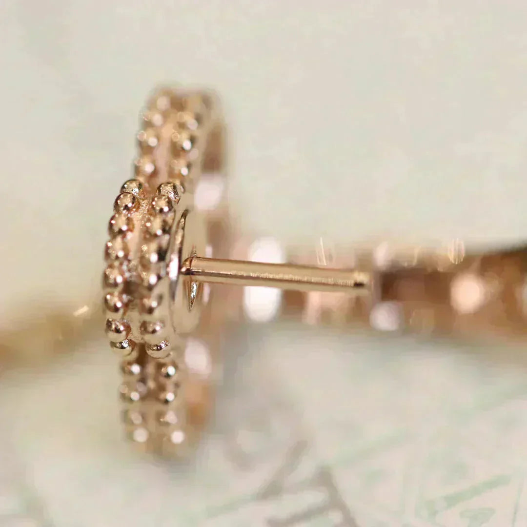 [ECHO ]CLOVER MEDIUM 1 MOTIFS FUll DIAMOND EARRINGS