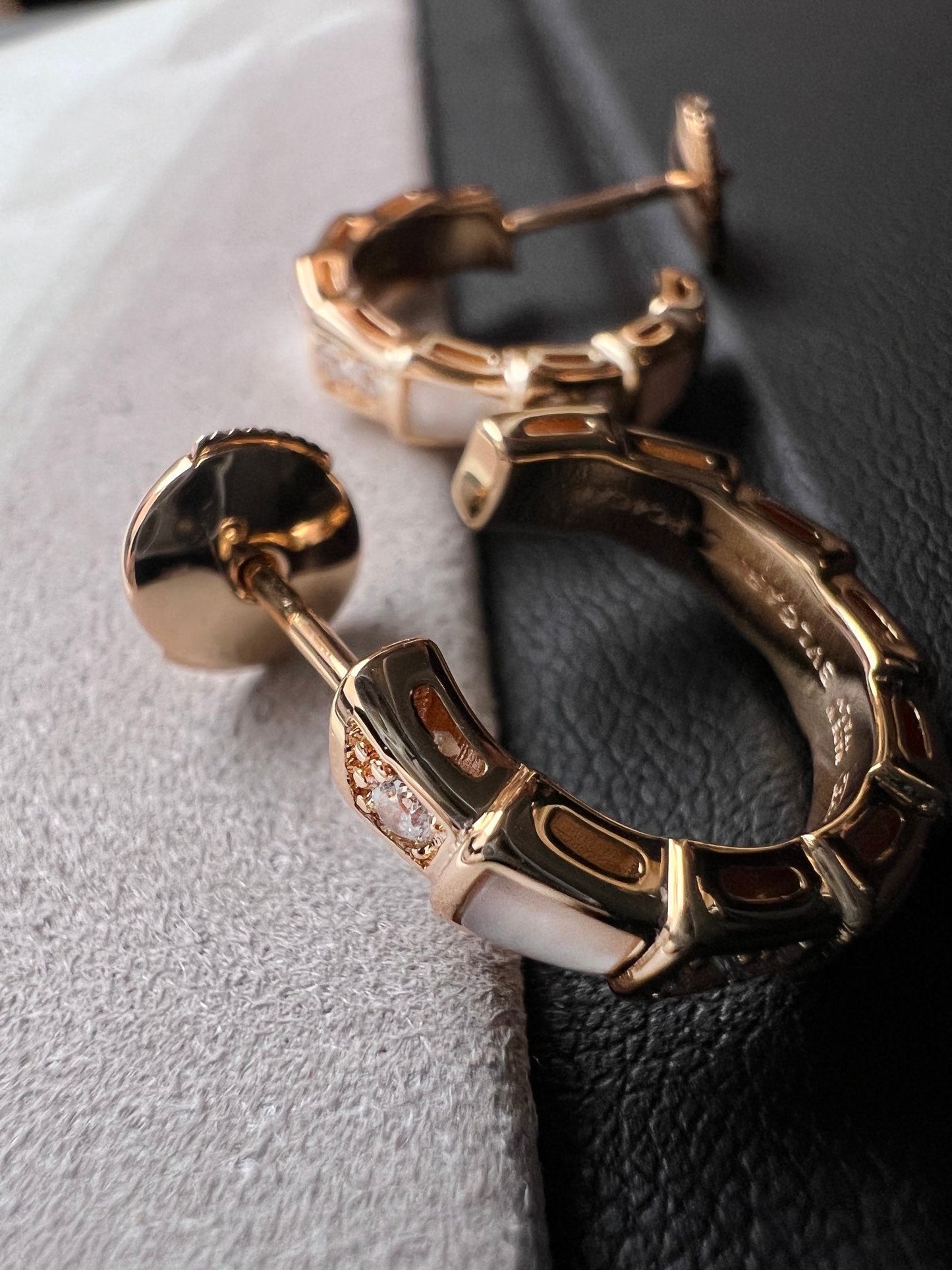 [ECHO ]SERPENTI MOP PINK GOLD EARRINGS