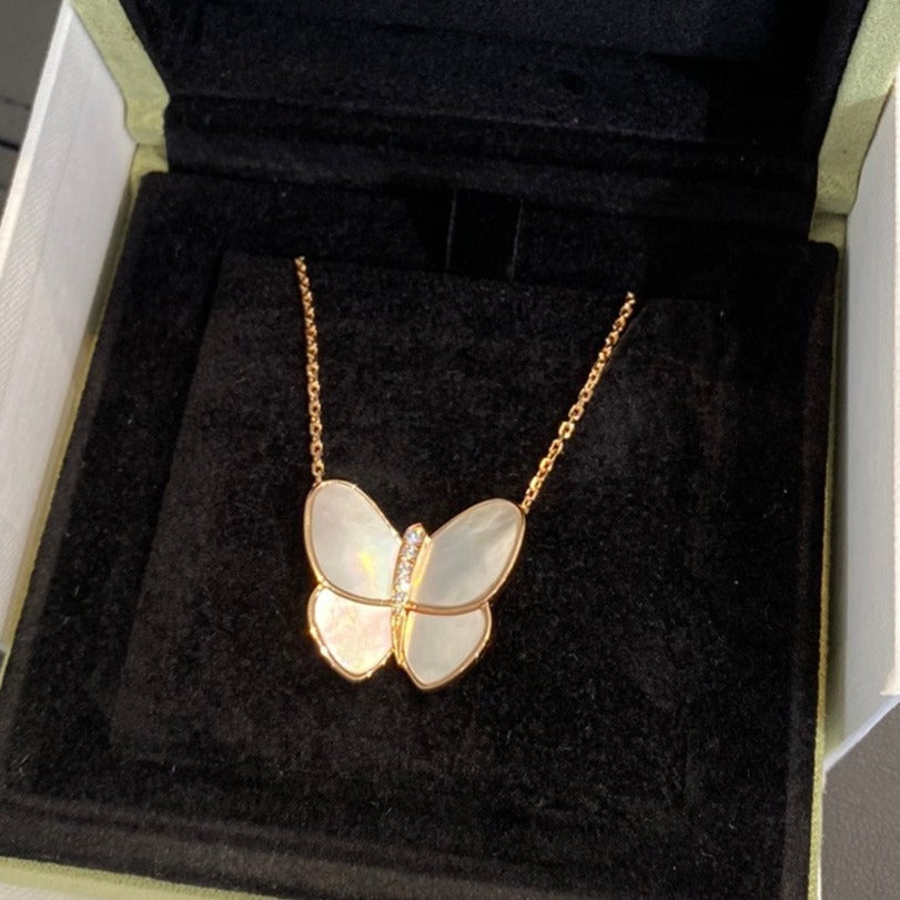 [ECHO ]BUTTERFLY GOLD MOP DIAMOND NECKLACE