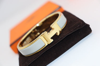 [ECHO ]H LIGHT BLUE BRACELET