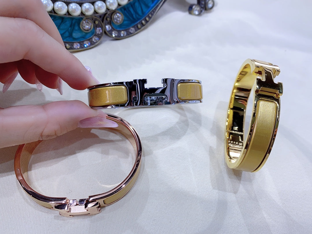 [ECHO ]H CHAMPAGNE BRACELET
