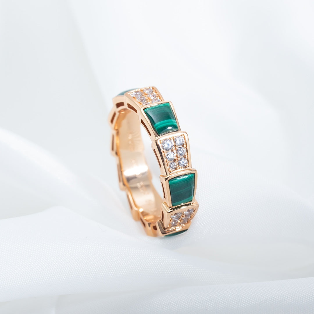 [ECHO ]SERPENTI RING PINK GOLD MALACHITE DIAMOND PAVED 4MM
