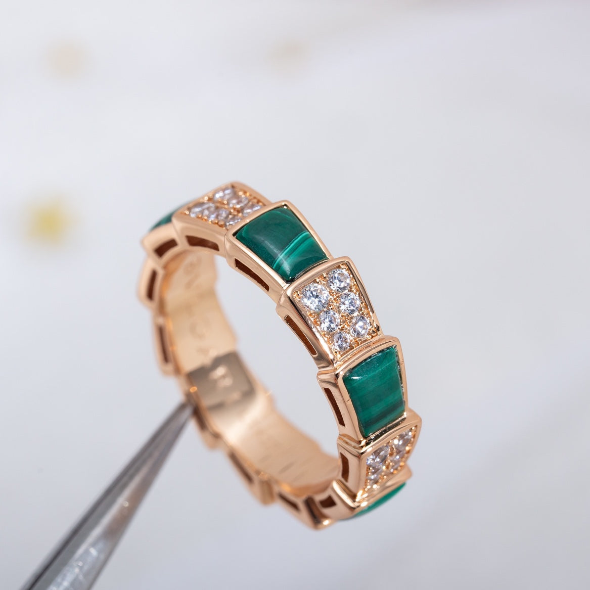 [ECHO ]SERPENTI RING PINK GOLD MALACHITE DIAMOND PAVED 4MM