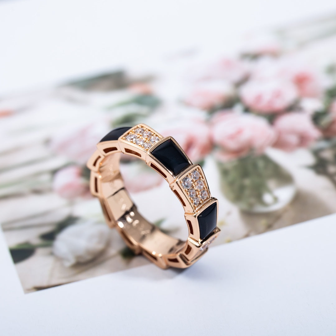 [ECHO ]SERPENTI RING PINK GOLD BLACK MOP DIAMOND PAVED 4MM