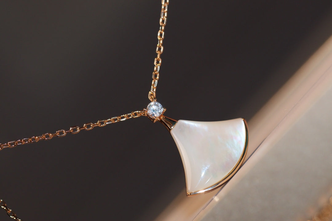 [ECHO ]DREAM NECKLACE WHITE MOP PINK GOLD 1 DIAMOND
