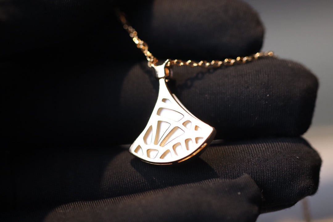 [ECHO ]DREAM NECKLACE WHITE MOP PINK GOLD 1 DIAMOND