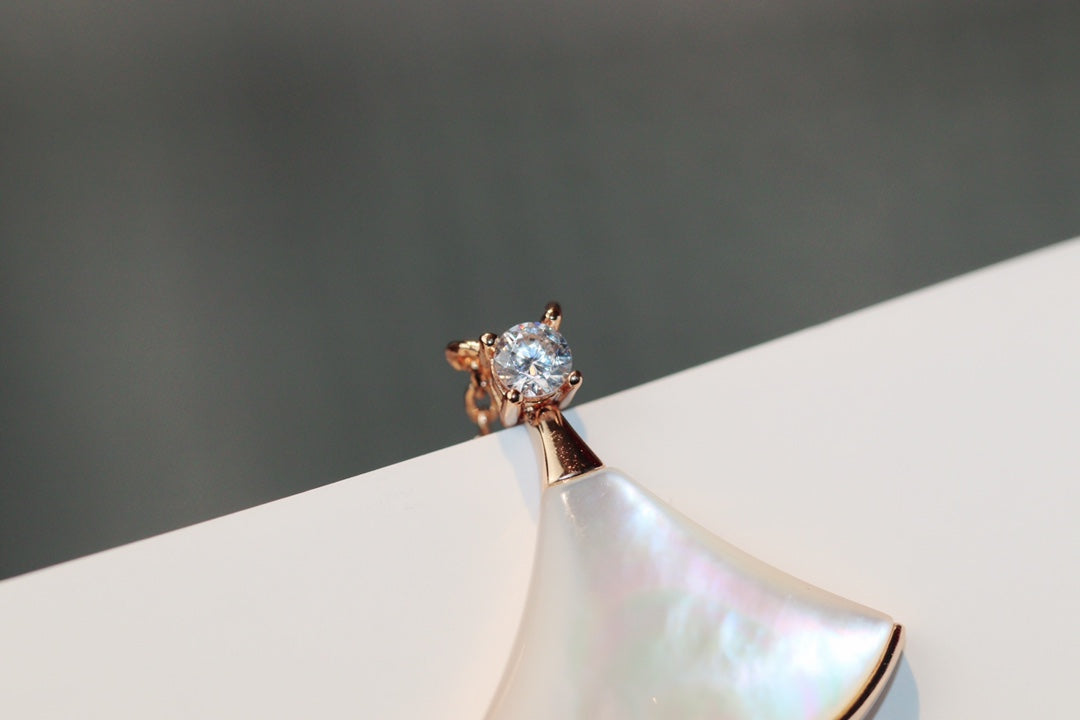 [ECHO ]DREAM NECKLACE WHITE MOP PINK GOLD 1 DIAMOND