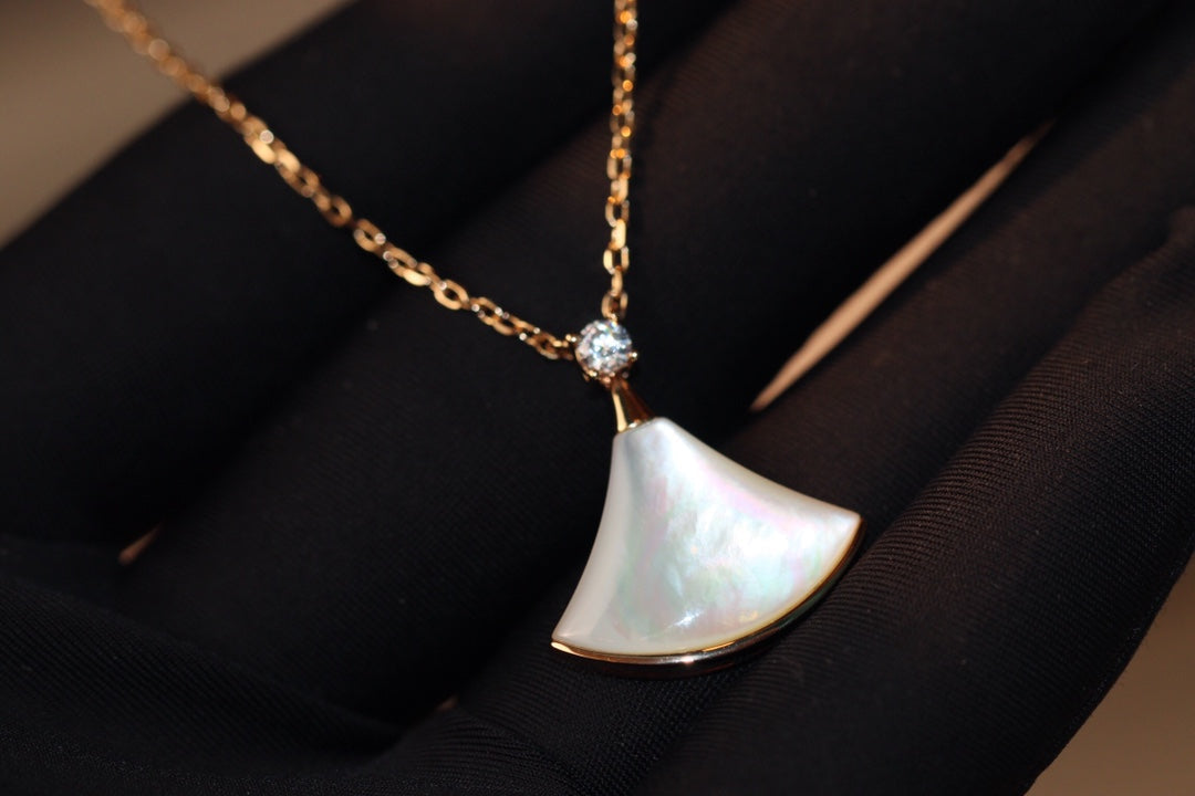 [ECHO ]DREAM NECKLACE WHITE MOP PINK GOLD 1 DIAMOND