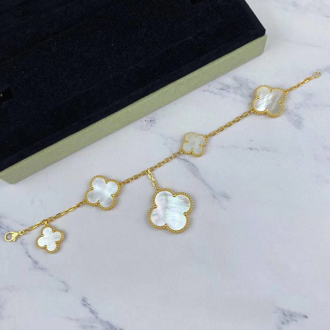 [ECHO ]MAGIC CLOVER MOP GOLD BRACELET 5 MOTIFS