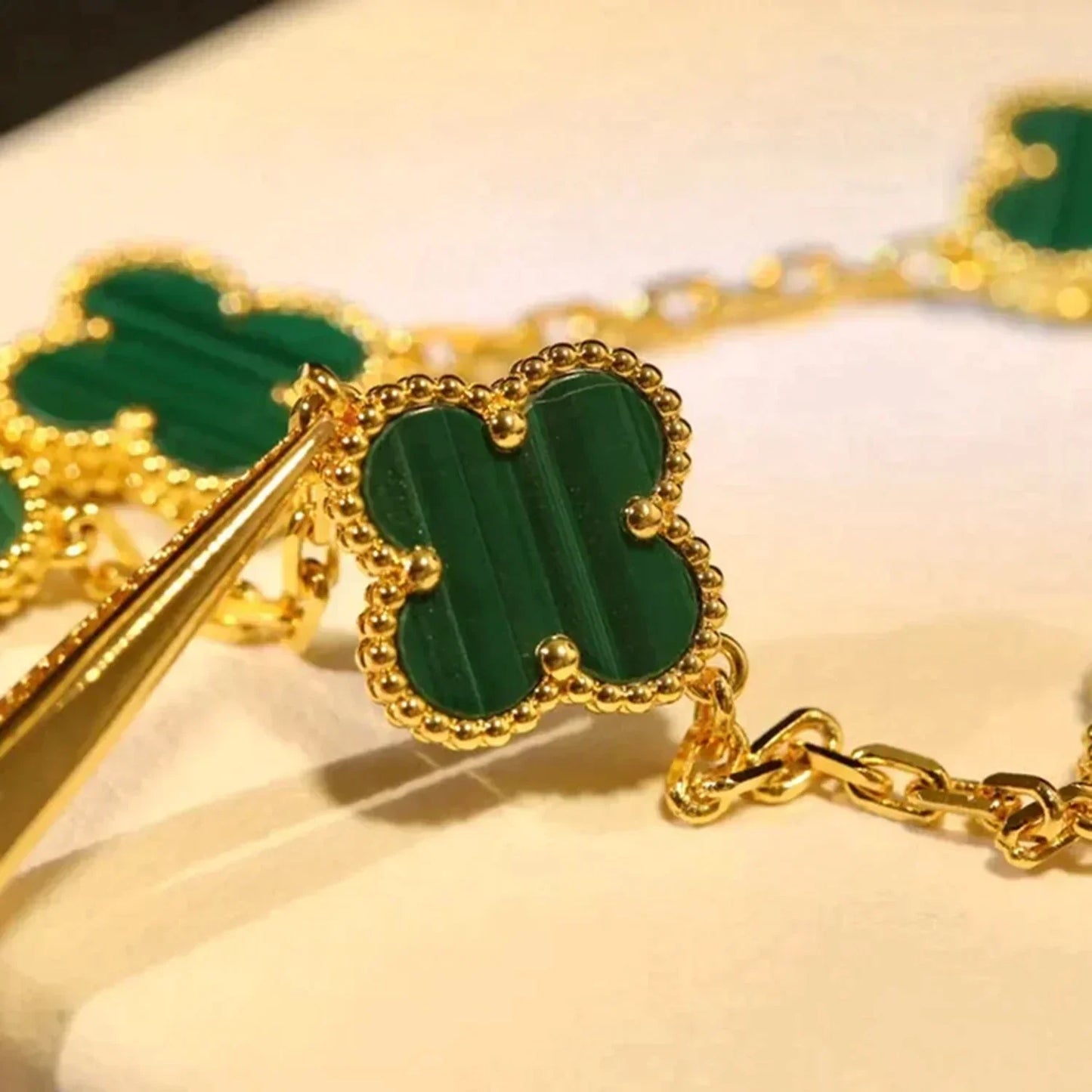 [ECHO ]CLOVER 5 MOTIFS MALACHITE BRACELET