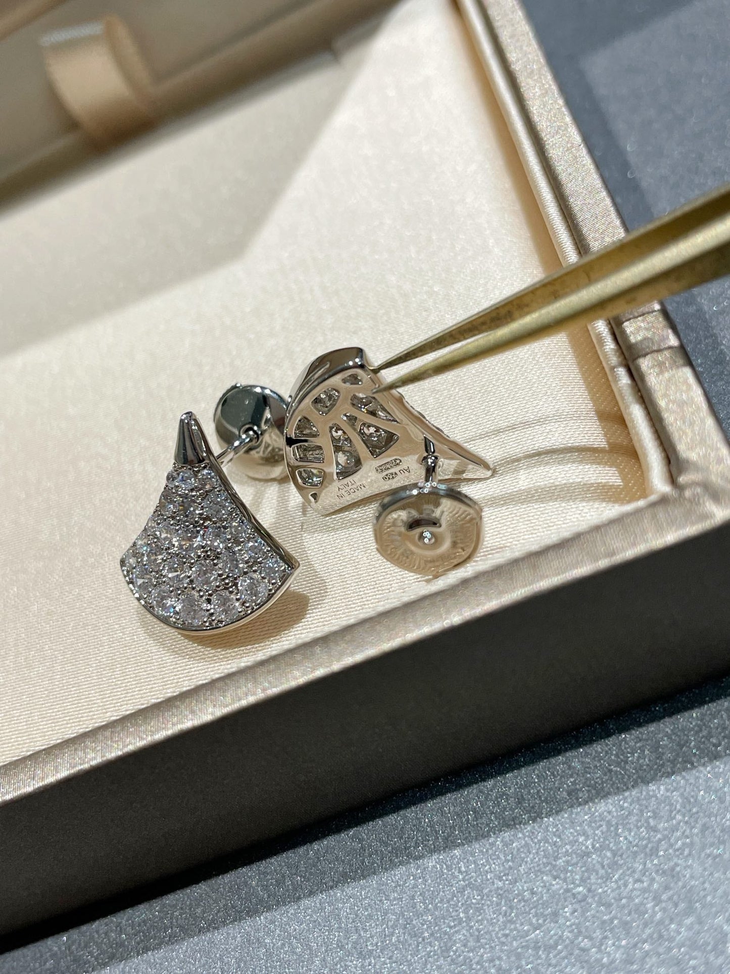 [ECHO ]DREAM STUD EARRINGS DIAMOND