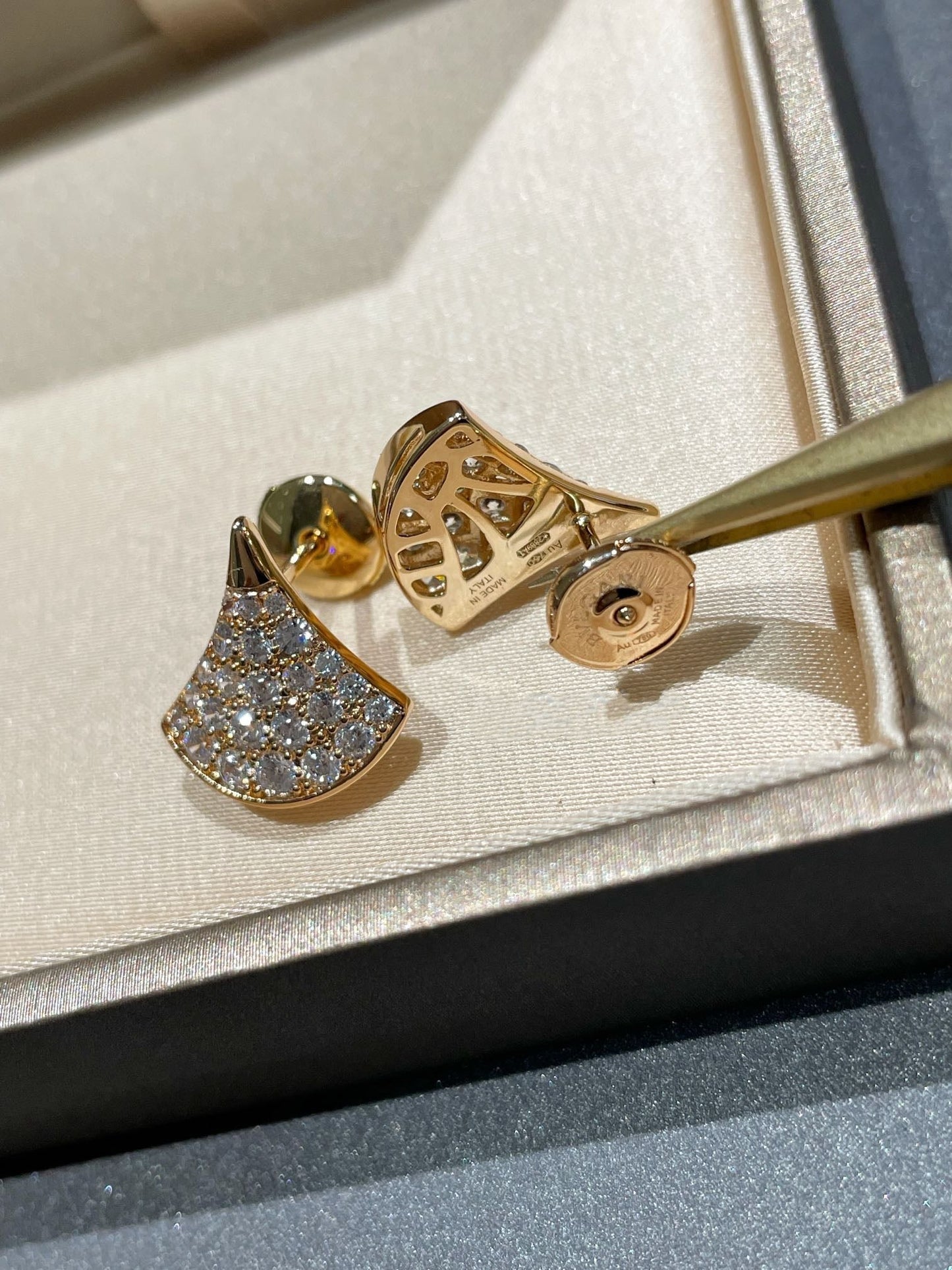[ECHO ]DREAM STUD EARRINGS DIAMOND