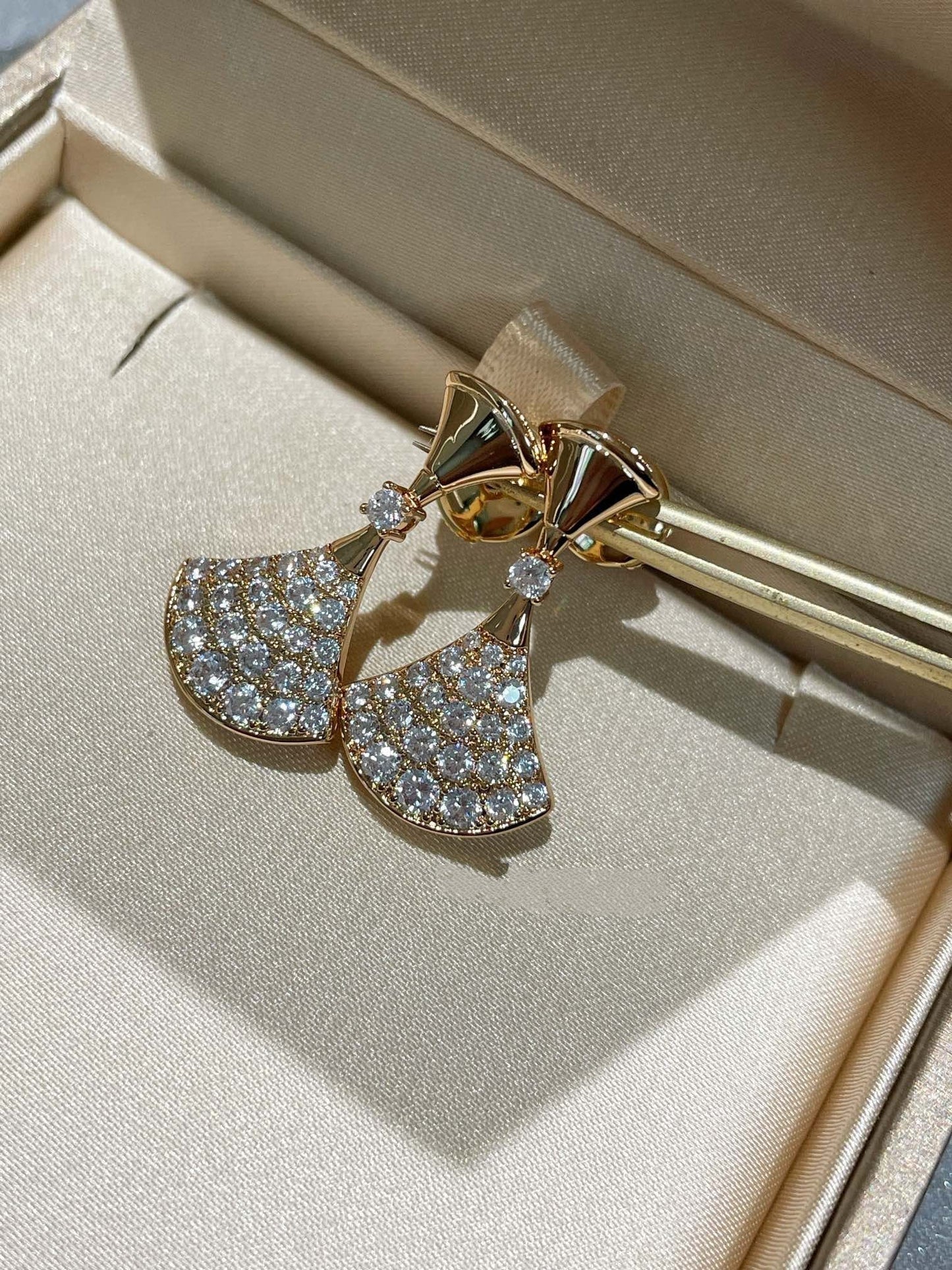 [ECHO ]DREAM EARRINGS DIAMOND