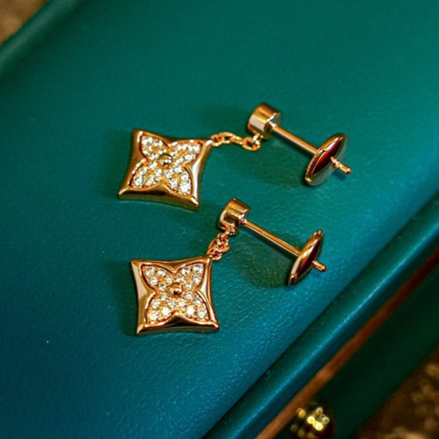 [ECHO ]STAR DIAMONDS EARRINGS GOLD