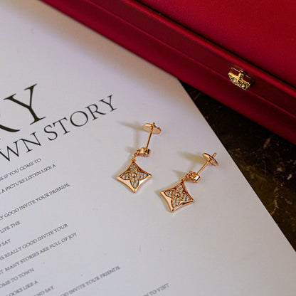 [ECHO ]STAR DIAMONDS EARRINGS GOLD