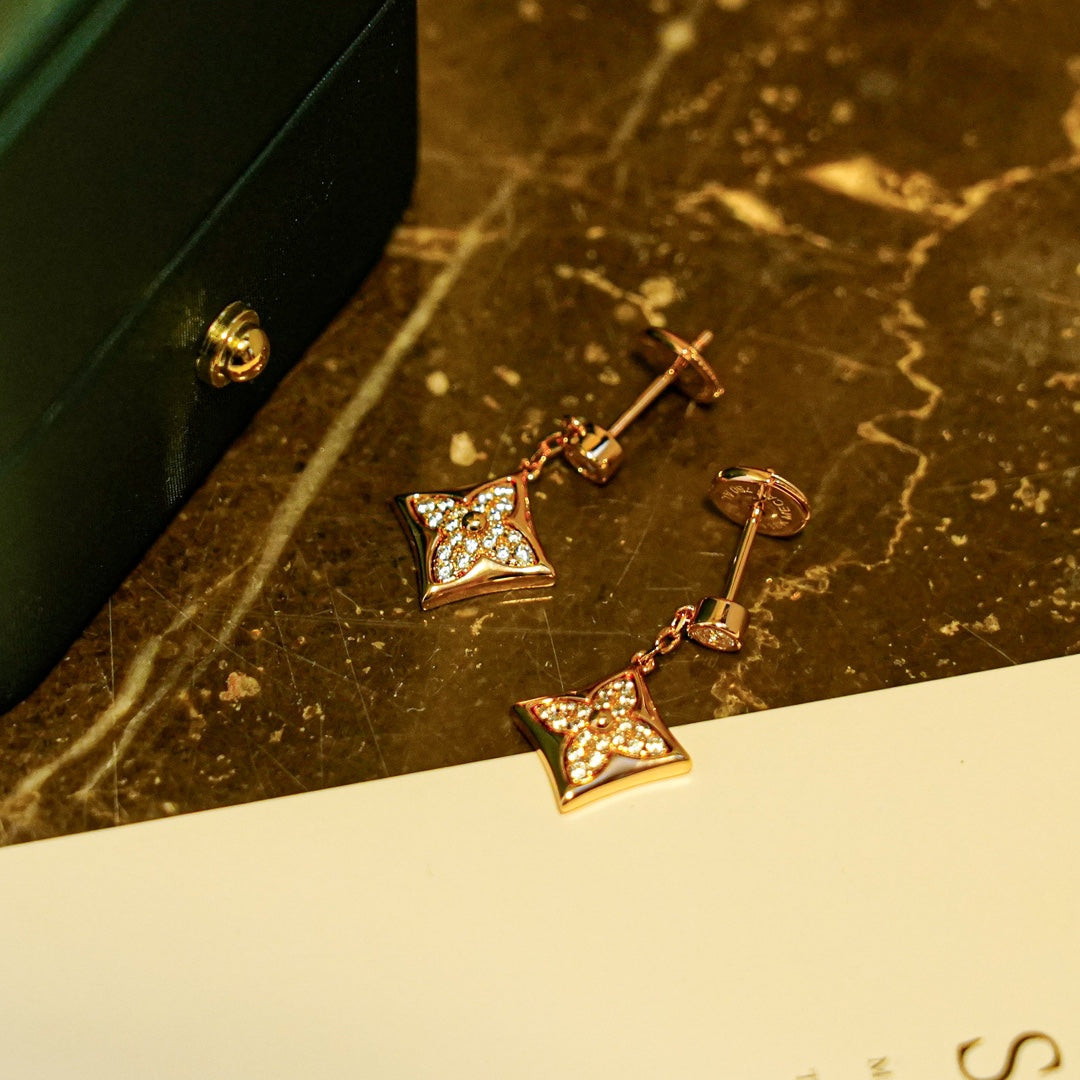 [ECHO ]STAR DIAMONDS EARRINGS GOLD