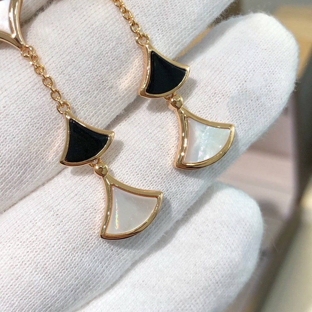 [ECHO ]DREAM EARRINGS 3 MOTIFS ONYX MOP PINK GOLD