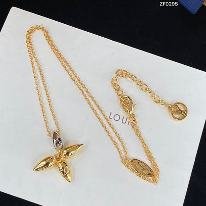 [ECHO ]LOUISETTE PEDANT GOLD NECKLACE