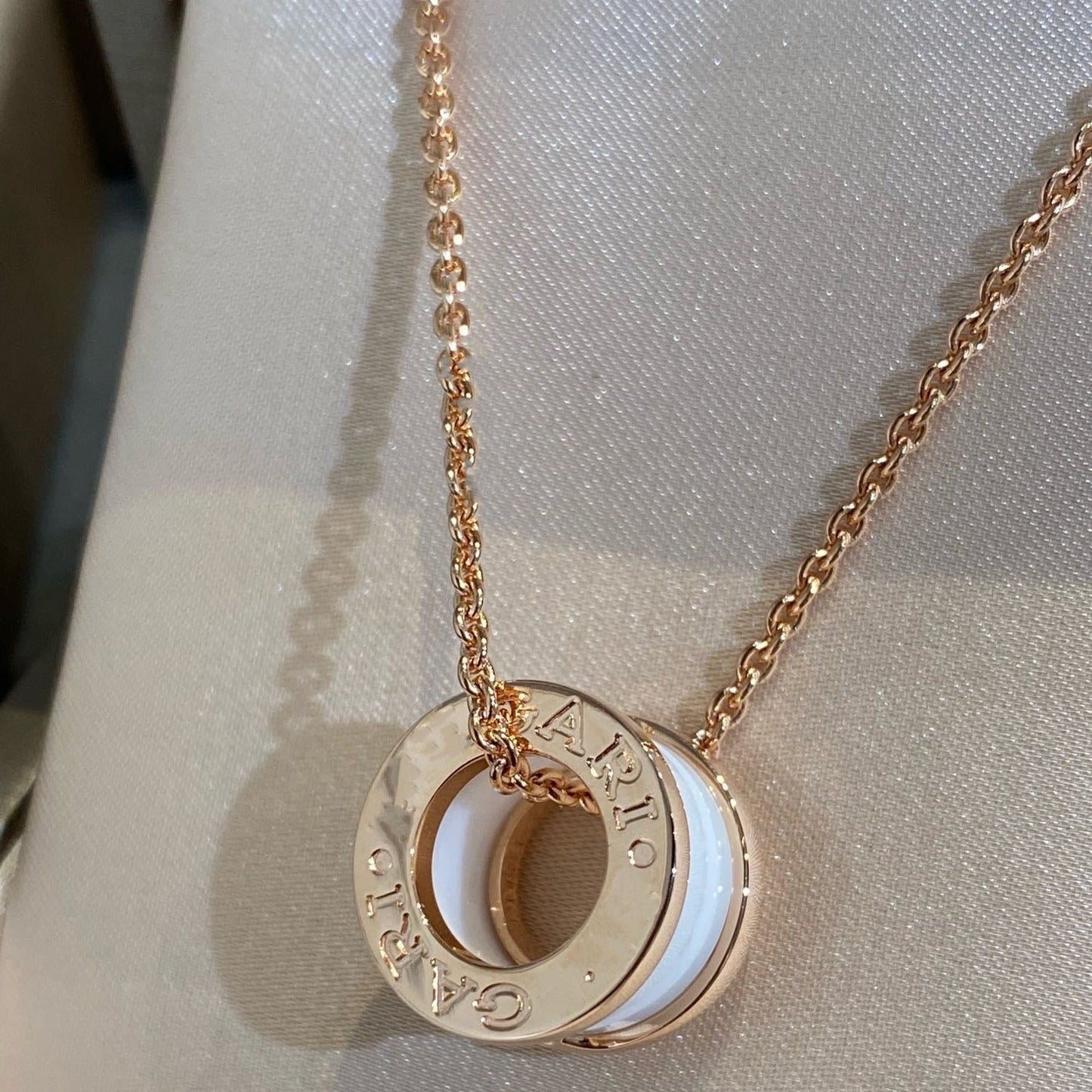 [ECHO ]ZERO 1 WHITE CERAMIC PINK GOLD NECKLACE