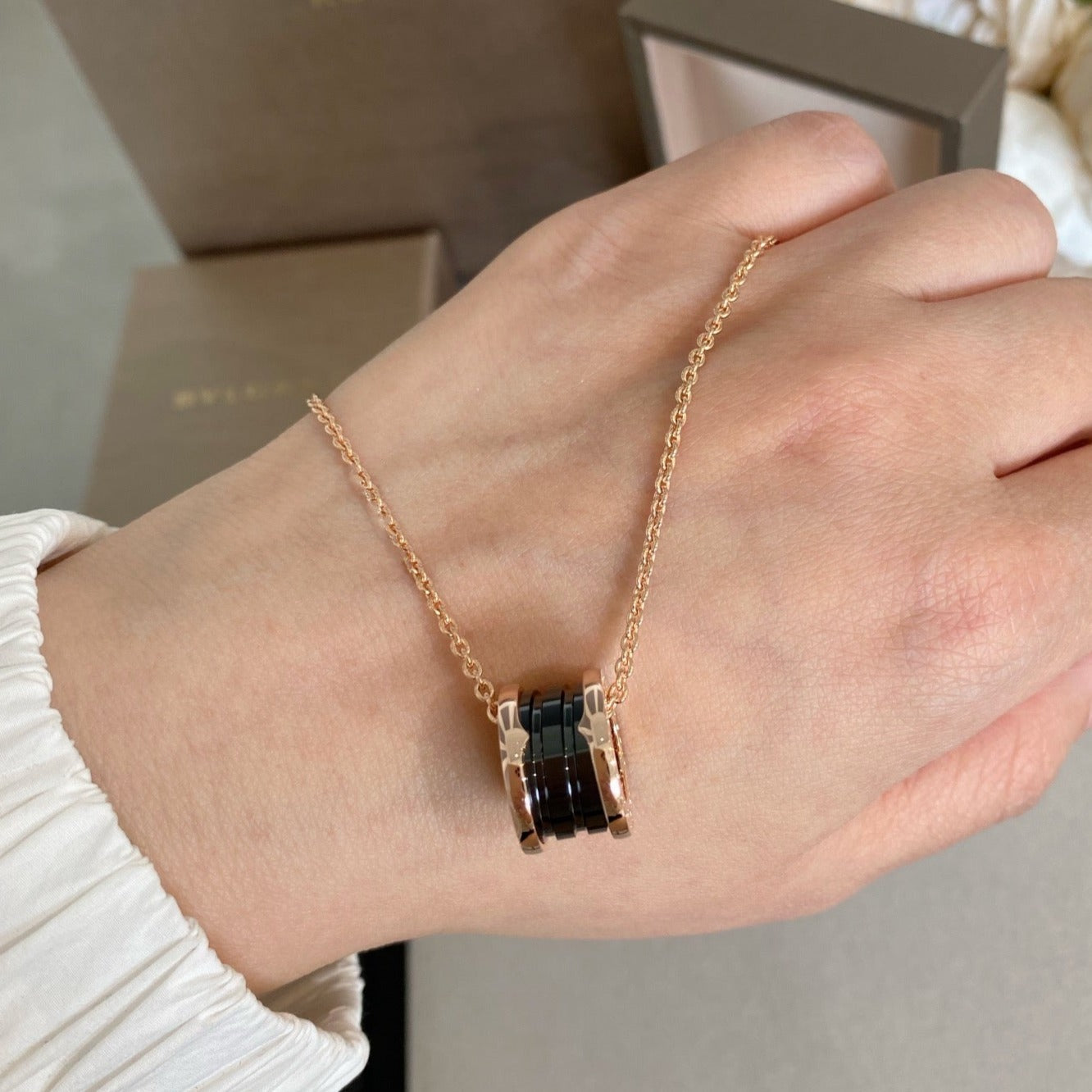 [ECHO ]ZERO 1 BLACK CERAMIC PINK GOLD NECKLACE