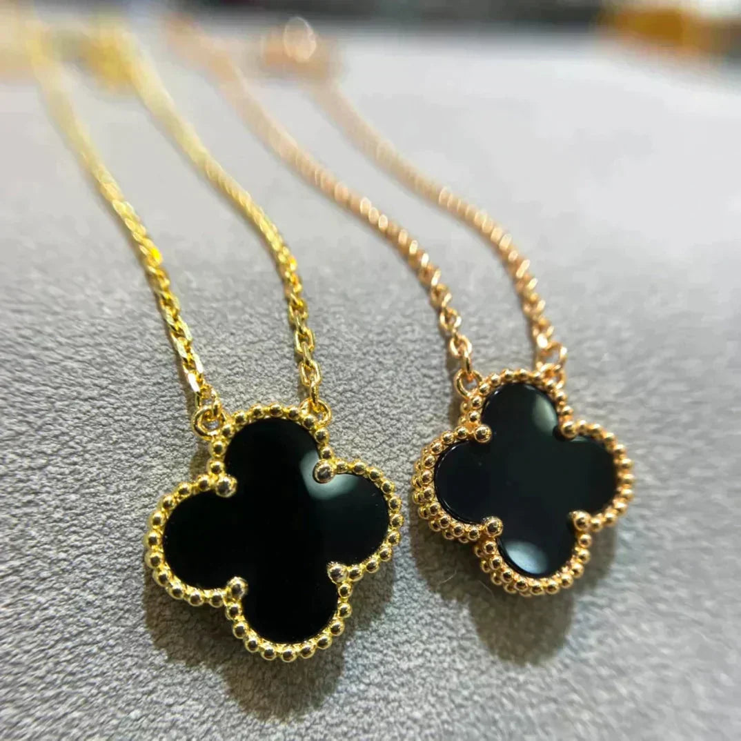 [ECHO ]CLOVER 15MM BLACK ONYX SINGLE FLOWER NECKLACE