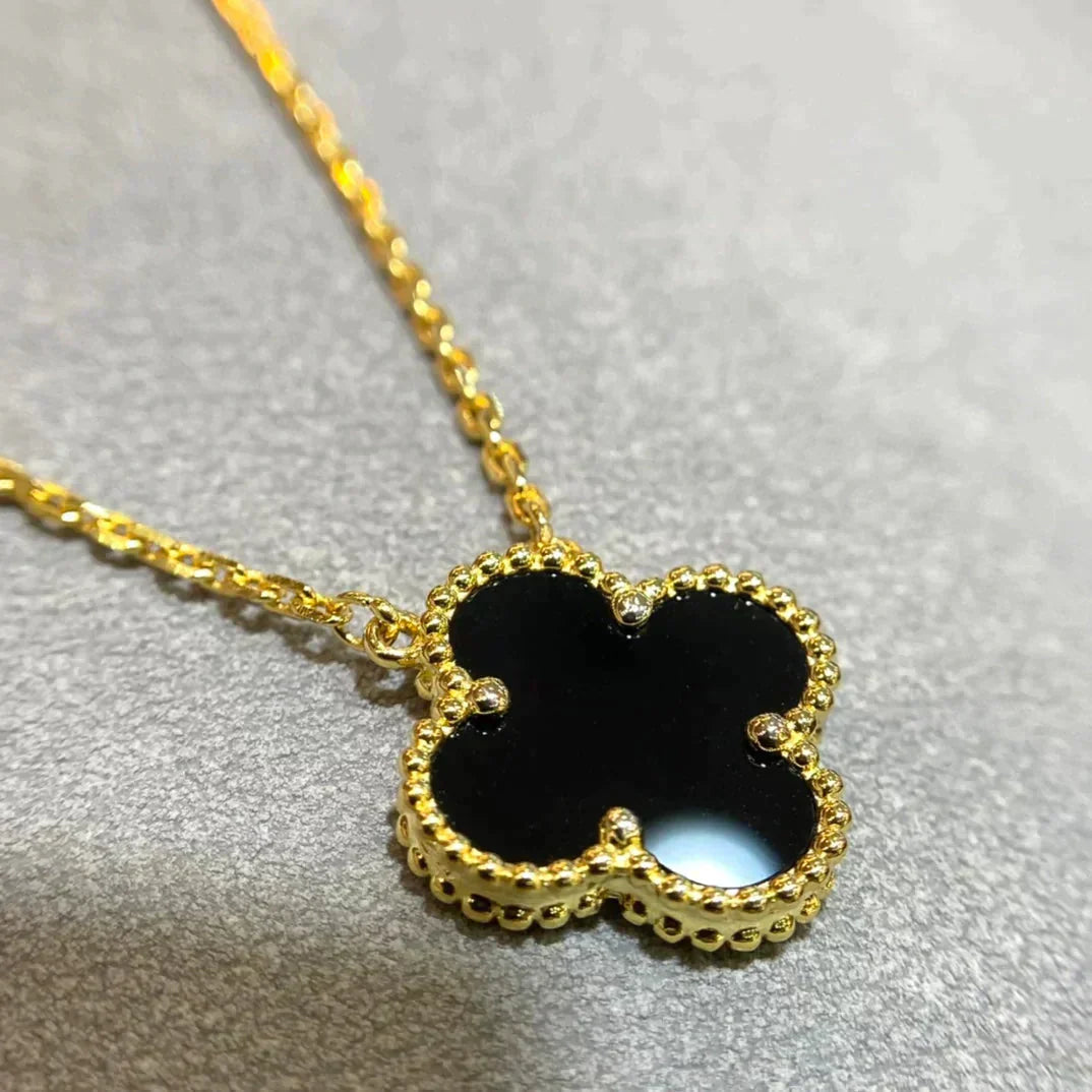 [ECHO ]CLOVER 15MM BLACK ONYX SINGLE FLOWER NECKLACE