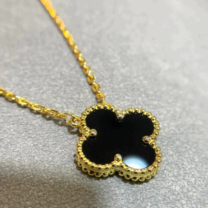 [ECHO ]CLOVER 15MM BLACK ONYX SINGLE FLOWER NECKLACE