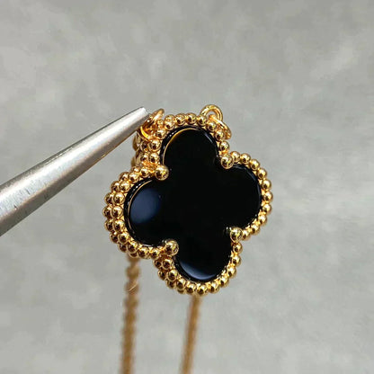 [ECHO ]CLOVER 15MM BLACK ONYX SINGLE FLOWER NECKLACE
