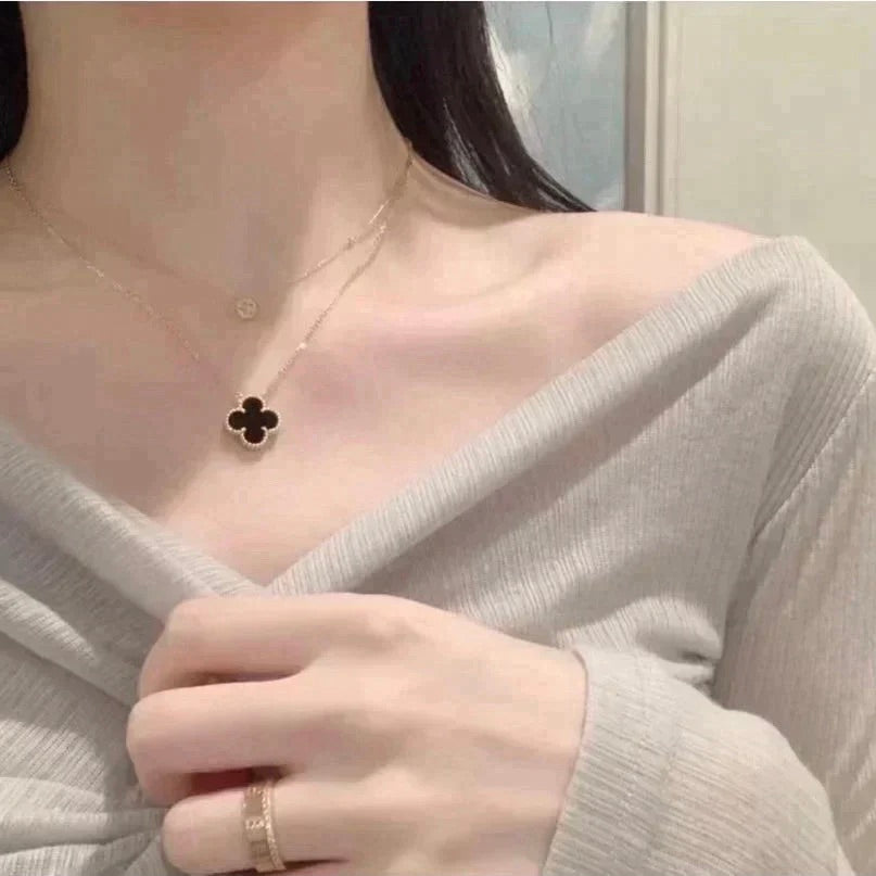 [ECHO ]CLOVER 15MM BLACK ONYX SINGLE FLOWER NECKLACE