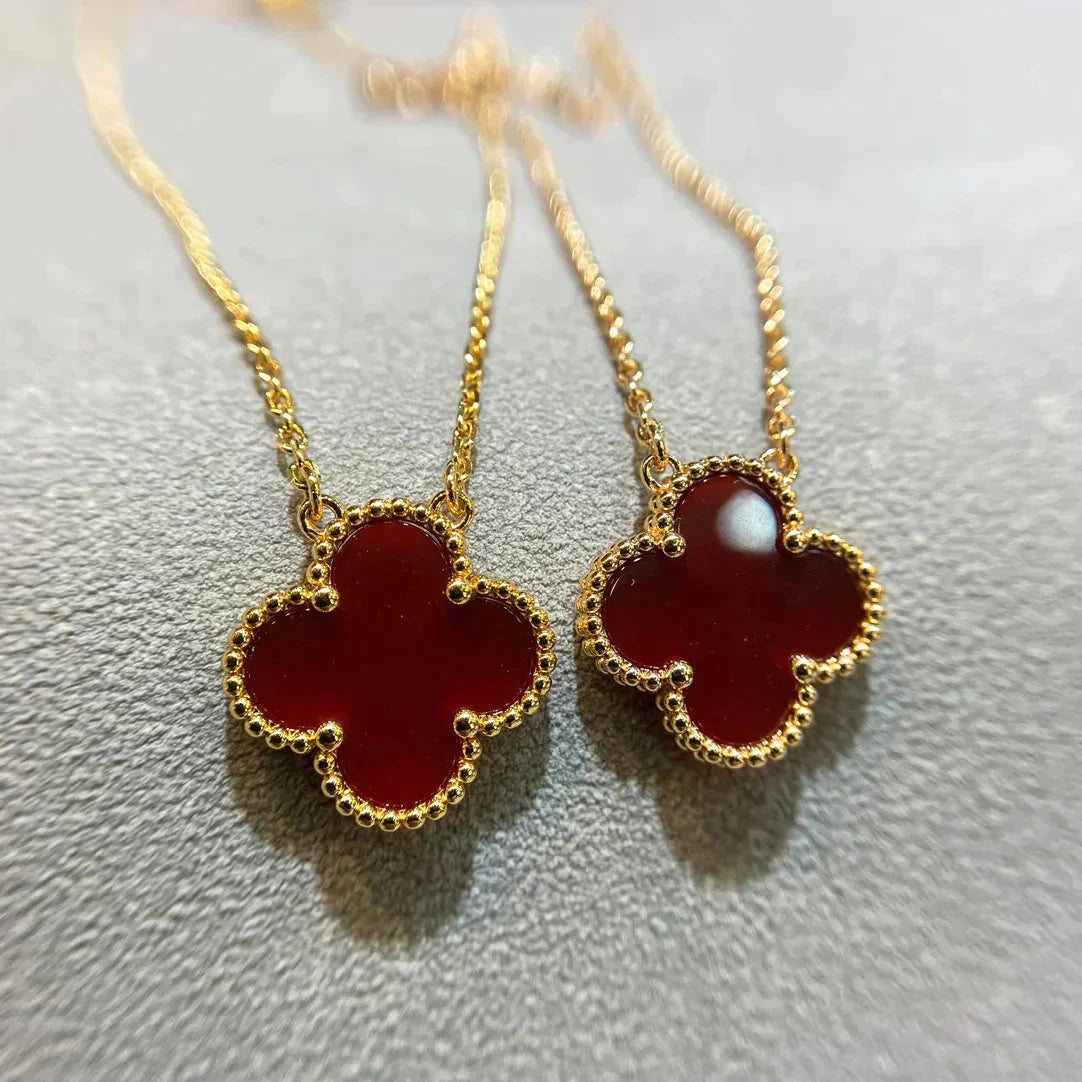 [ECHO ]CLOVER 15MM CARNELIAN SINGLE FLOWER NECKLACE
