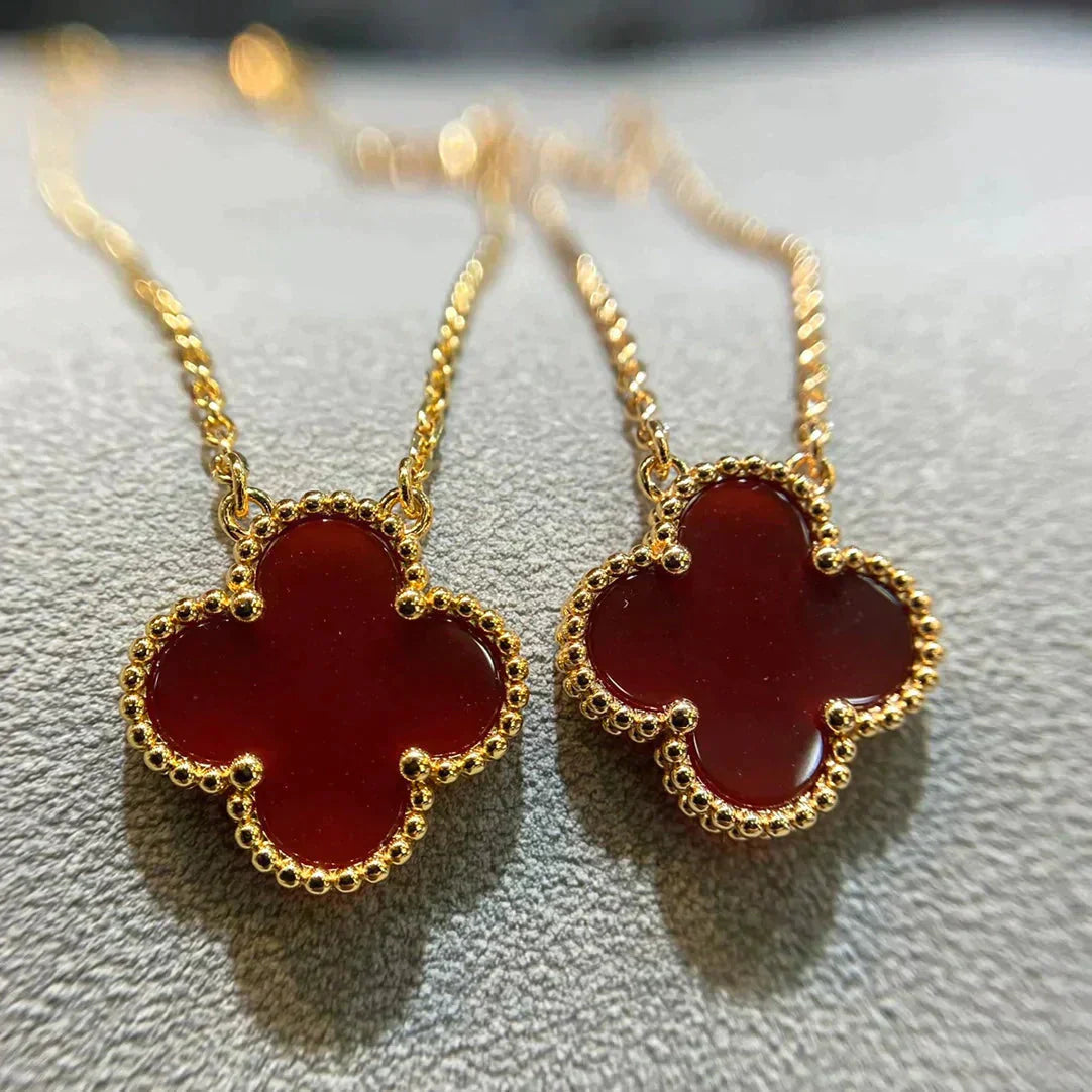 [ECHO ]CLOVER 15MM CARNELIAN SINGLE FLOWER NECKLACE