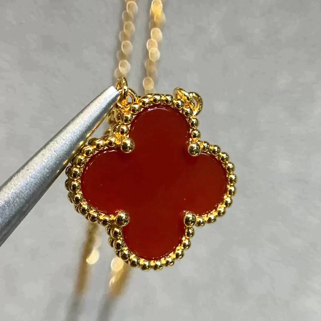 [ECHO ]CLOVER 15MM CARNELIAN SINGLE FLOWER NECKLACE