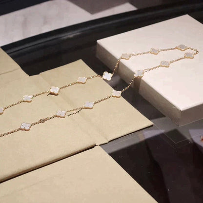 [ECHO ]CLOVER 20 MOTIFS WHITE MOP NECKLACE