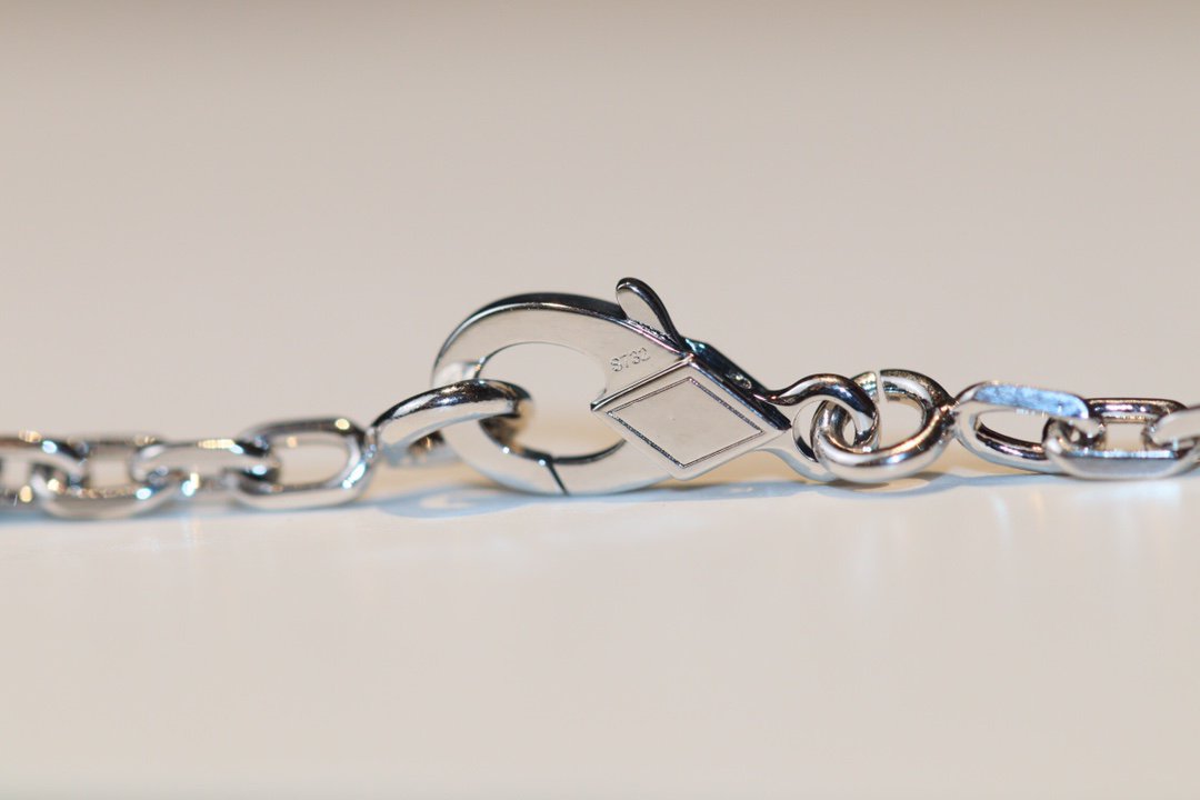[ECHO ]CLOVER 20 MOTIFS ONYX DIAMOND SILVER