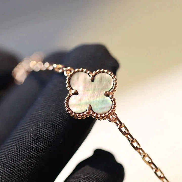 [ECHO ]CLOVER 20 MOTIFS DARK MOP DIAMOND  NECKLACE