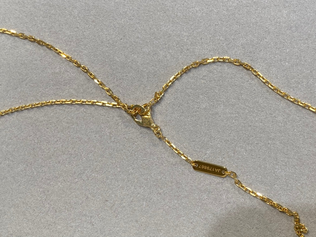 [ECHO ]CLOVER 25MM NECKLACE GOLD CARNELIAN