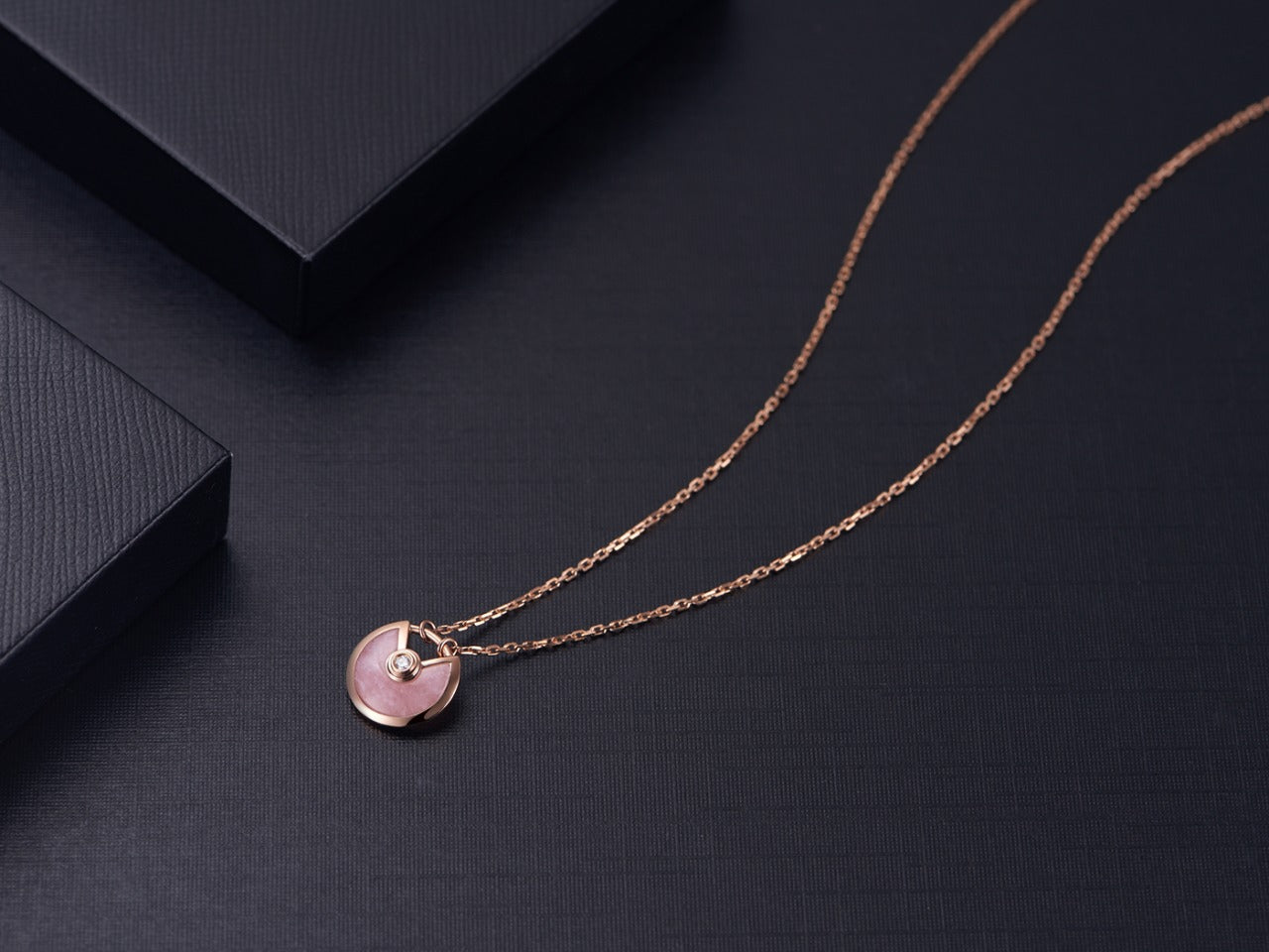 [ECHO ]AMULETTE ROSE GOLD PINK MOP NECKLACE