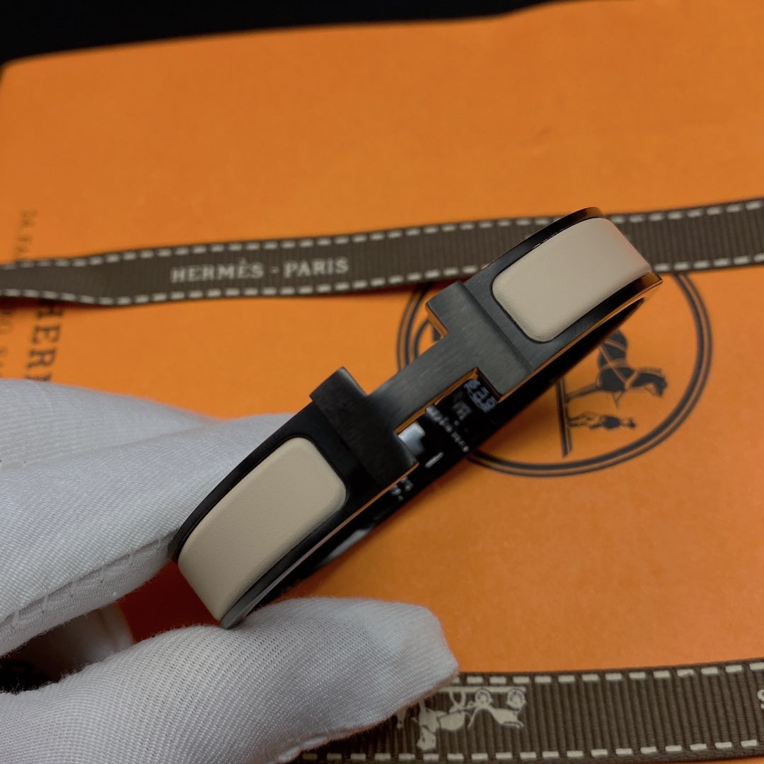 [ECHO ]H BRACELET 12MM BLACK BEIGE CERAMIC