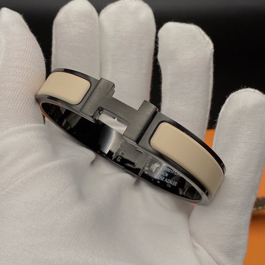 [ECHO ]H BRACELET 12MM BLACK BEIGE CERAMIC