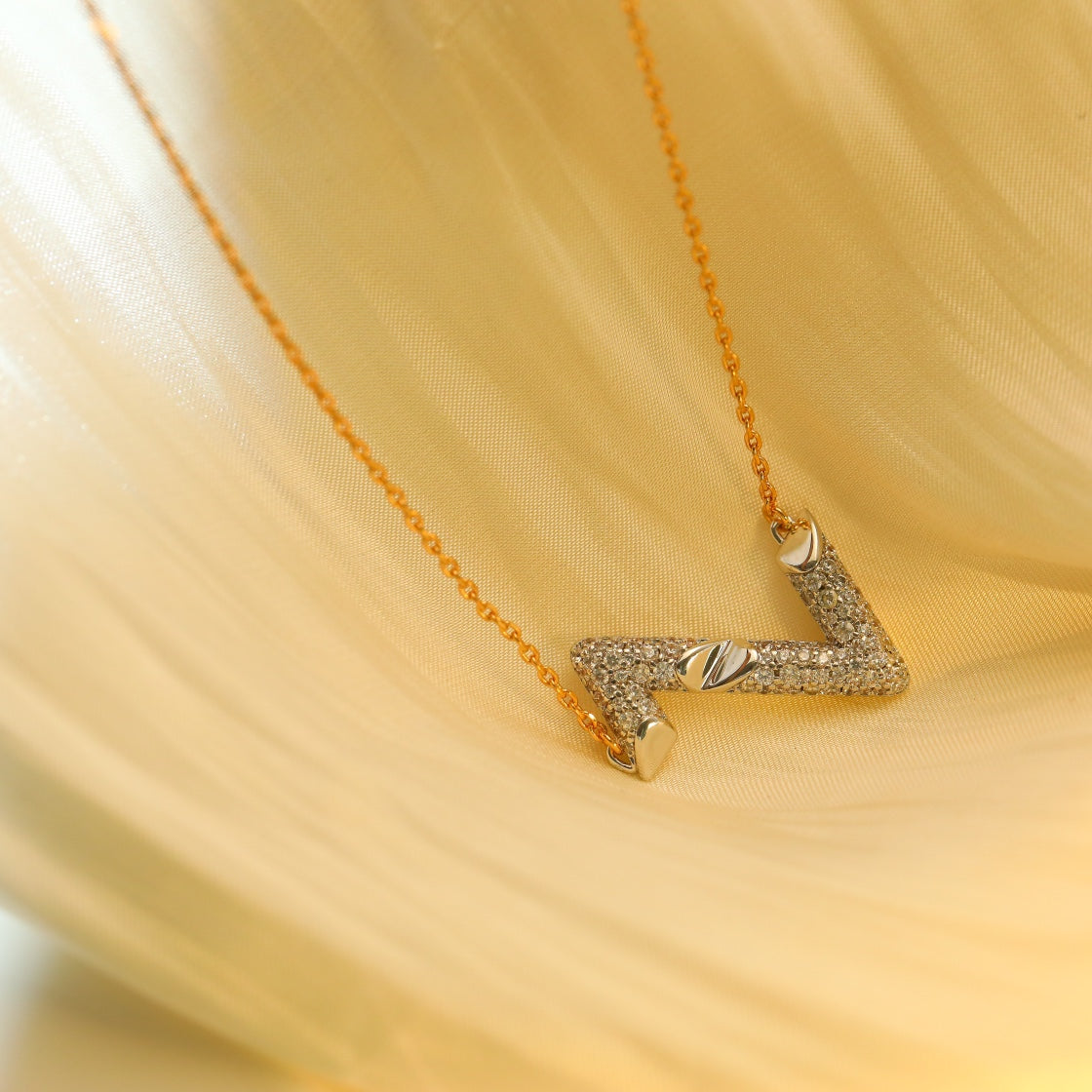 [ECHO ]VOLT SILVER DIAMOND PEDANT NECKLACE