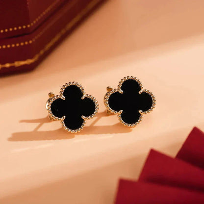[ECHO ]CLOVER MEDIUM 1 MOTIFS  ONYX STUD EARRINGS