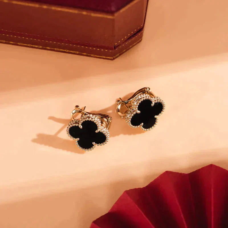 [ECHO ]CLOVER MEDIUM 1 MOTIFS  ONYX STUD EARRINGS