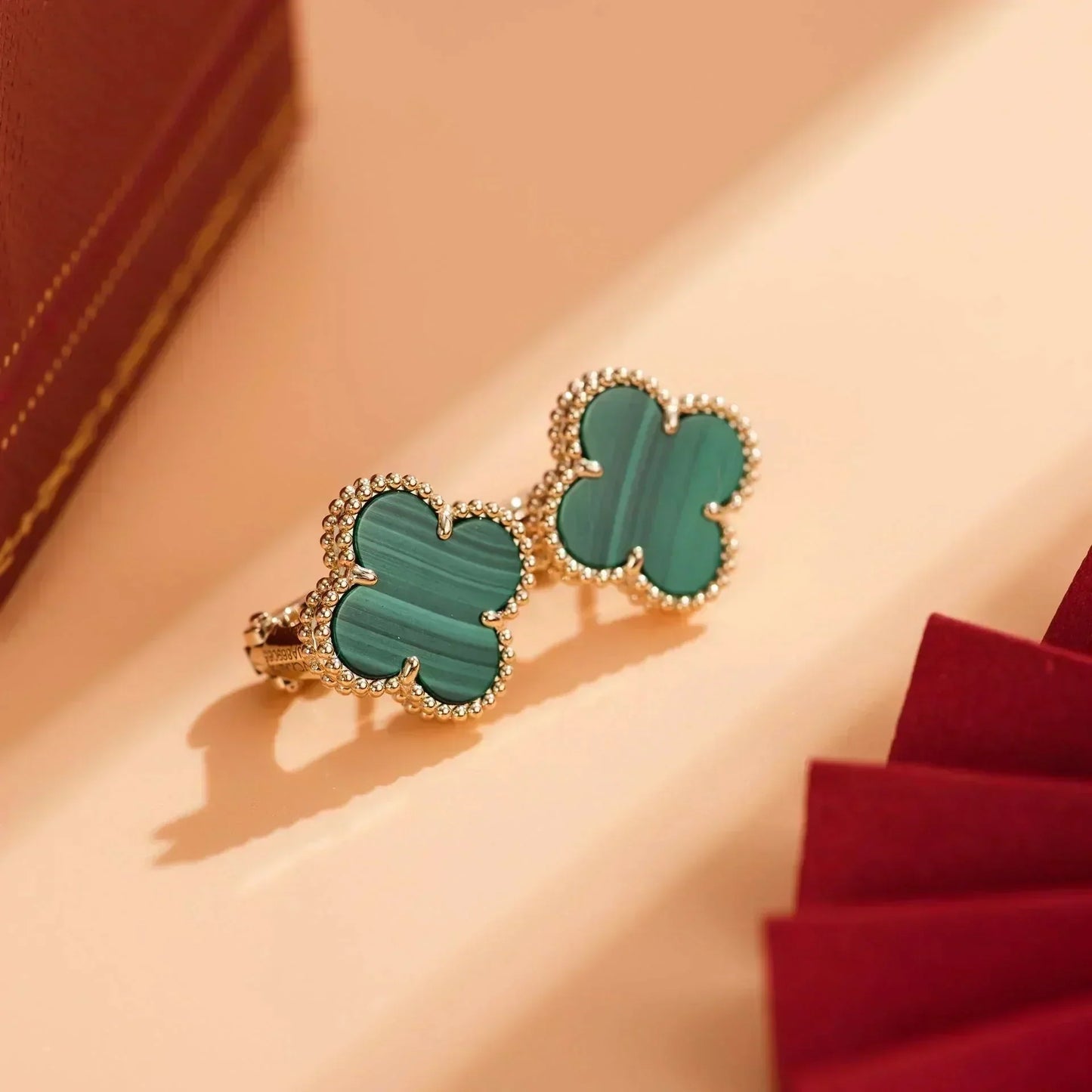 [ECHO ]CLOVER MEDIUM 1 MOTIFS MALACHITE  EARRINGS