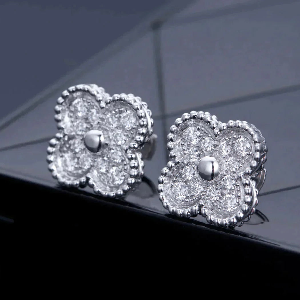 [ECHO ]CLOVER 1 MOTIFS DIAMOND STUD EARRINGS SILVER