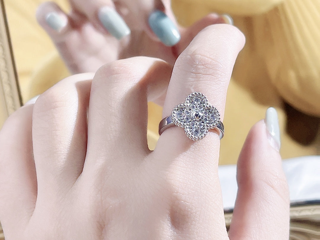[ECHO ]CLOVER DIAMOND RING
