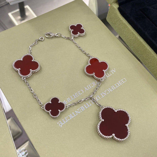 [ECHO ]CLOVER 5 MOTIFS SIVLER CARNELIAN BRACELET